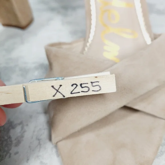 New Sam Edelman Yancy Beige Faux Suede Ankle Strap Heeled Sandals X255 - Picture 12 of 12